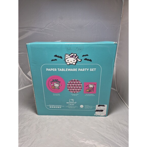 Hello Kitty Halloween Paper Tableware Party Set 16 Lunch 16 dessert 40 Napkins - Picture 2 of 4